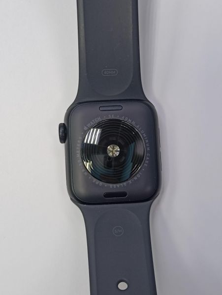 умные часы и браслеты Apple Watch SE 2 40mm (A2722) с СЗУ в Чита