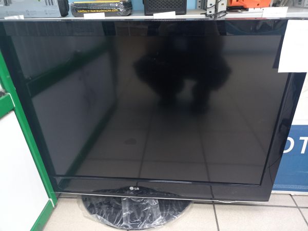 телевизор LG 42LD425 в Чита