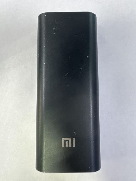 Купить Xiaomi Mi Power Bank 16000 (NDY-62-AL) (16000 mAh) в Черемхово за 649 руб.