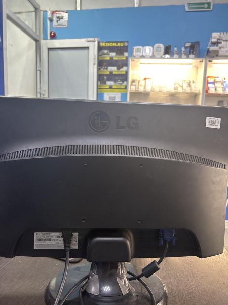 Купить LG Flatron W2043SE в Черемхово за 1400 руб.