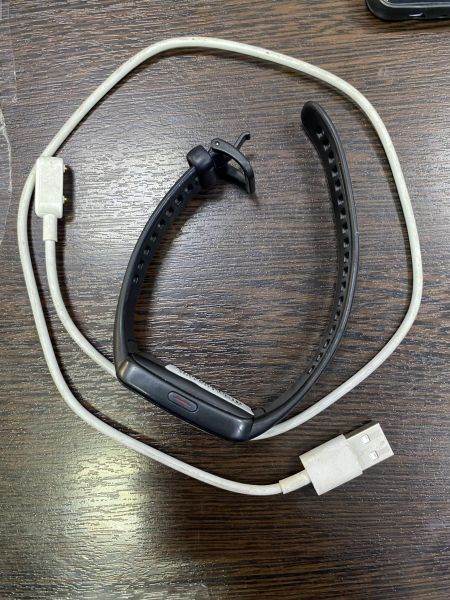 Купить Honor Band 6 (ARG-B39) с СЗУ в Черемхово за 500 руб.