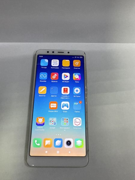 Купить Xiaomi Redmi 5 3/32GB (MDG1) Duos в Черемхово за 1800 руб.