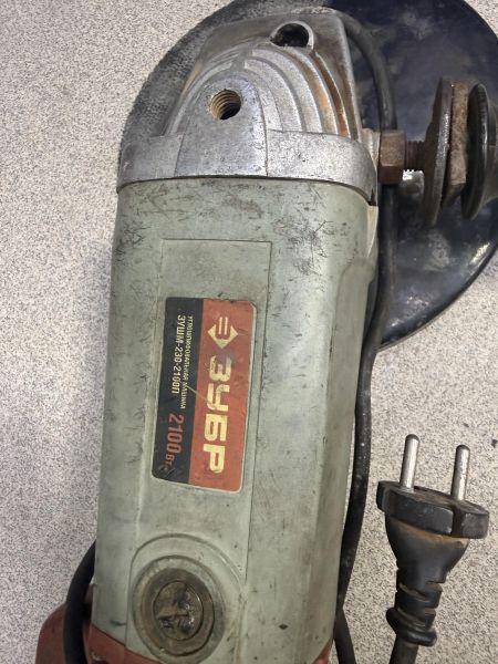 Купить ЗУБР ЗУШМ-230-2100П в Черемхово за 2000 руб.