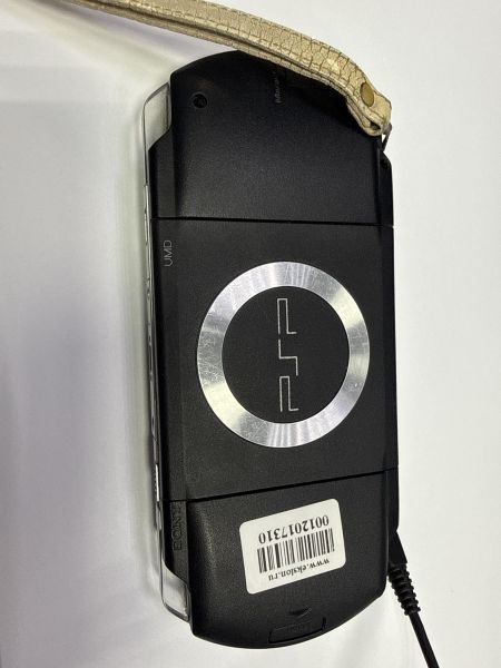 игровая приставка Sony PlayStation Portable (PSP-1008) с СЗУ в Зима