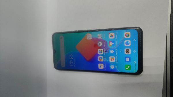 Купить TECNO Spark 8C (KG5n) Duos в Черемхово за 1700 руб.