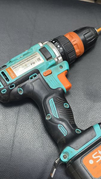 шуруповёрт аккумуляторный Sturm! CD3220LT с СЗУ в Черемхово