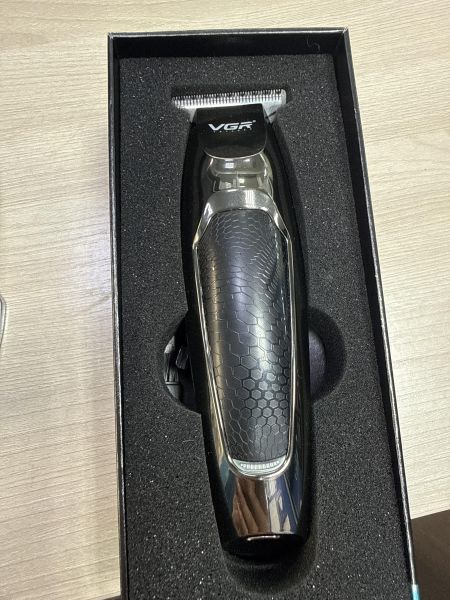 машинка и триммер волос VGR Professional V-030 с СЗУ в Черемхово
