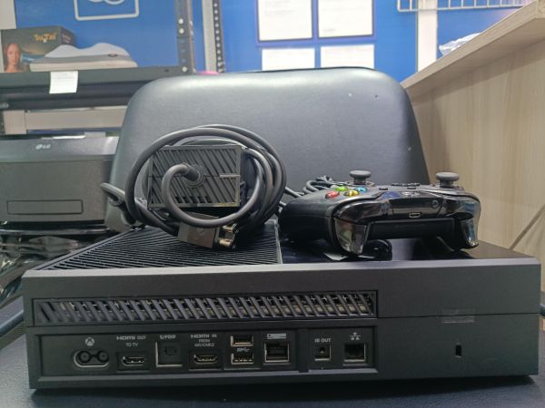 игровая приставка Microsoft Xbox One 500GB (1540) в Черемхово