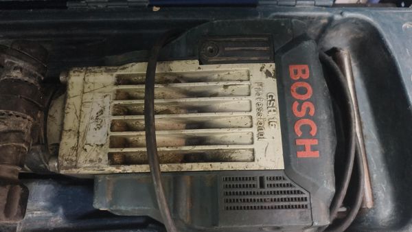 отбойный молоток и бетонолом Bosch GSH 16-28 в Черемхово