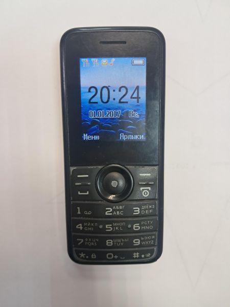 Купить Philips E106 Duos в Черемхово за 450 руб.