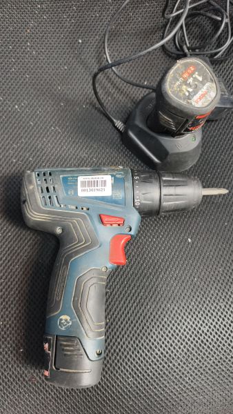 Купить Bosch GSR 120-LI Professional с СЗУ в Черемхово за 2700 руб.