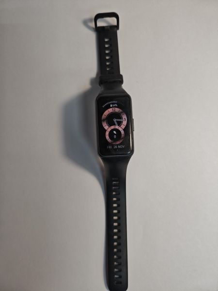 Купить Huawei Band 6 (FRA-B19) с СЗУ в Черемхово за 700 руб.