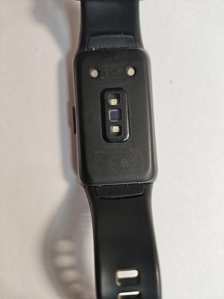 Купить Huawei Band 6 (FRA-B19) с СЗУ в Черемхово за 700 руб.