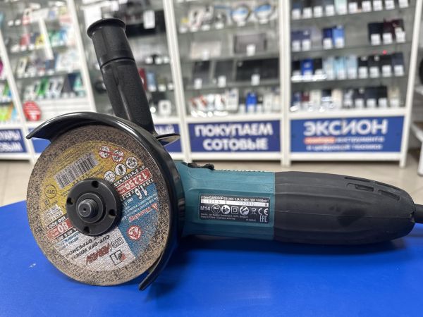 шлифмашина угловая сетевая Makita GA5030R в Черемхово