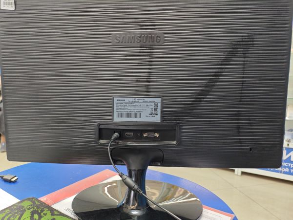 монитор Samsung S24D300H в Черемхово