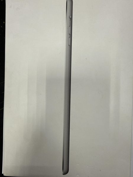 планшет Apple iPad mini 3 2014 128GB (A1600) (с SIM) в Черемхово