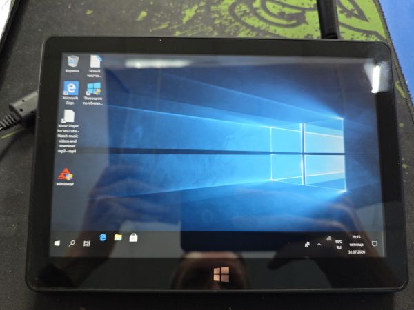 планшет на windows (x86) Microsoft без модели (10/Atom Z3736F/2GB/32GB) с СЗУ в Черемхово
