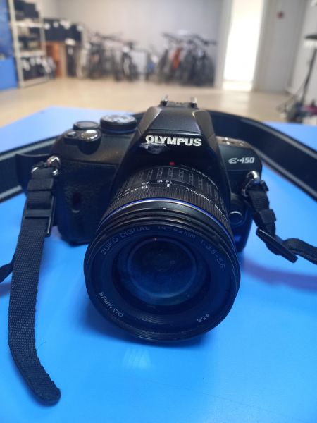 Купить Olympus E-450 Kit с СЗУ в Чита за 1999 руб.