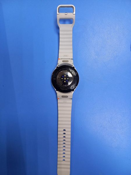 Купить Samsung Galaxy Watch 7 44mm (SM-L315F) с СЗУ в Чита за 15650 руб.
