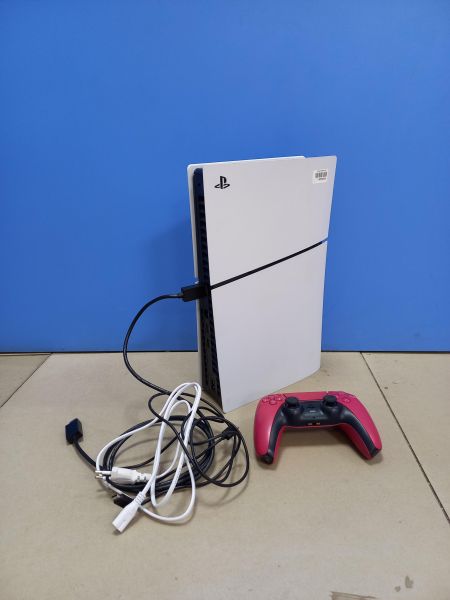 Купить Sony PlayStation 5 Slim 1TB (CFI-2000, с дисководом) в Чита за 34550 руб.