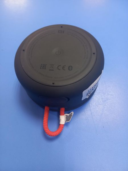 Купить Xiaomi Mi Portable Bluetooth Speaker (XMYX04WM) в Чита за 800 руб.