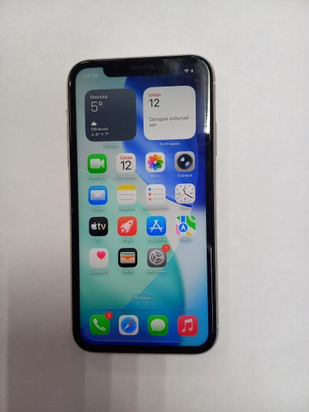 Купить Apple iPhone 11 64GB в Чита за 12900 руб.