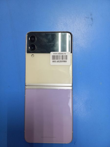 Купить Samsung Galaxy Z Flip 3 5G 8/256GB (F711B) в Чита за 19700 руб.