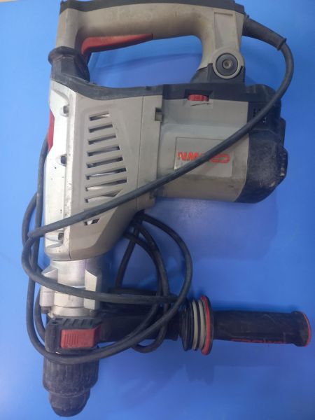 Купить CROWN CT18215V в Чита за 8100 руб.