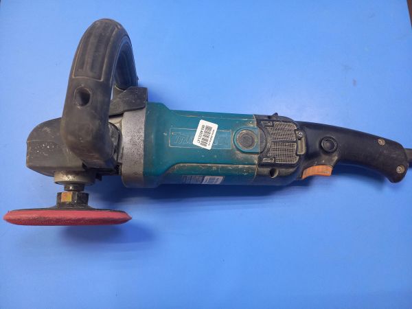 шлифмашина полировальная Makita 9237CB в Чита
