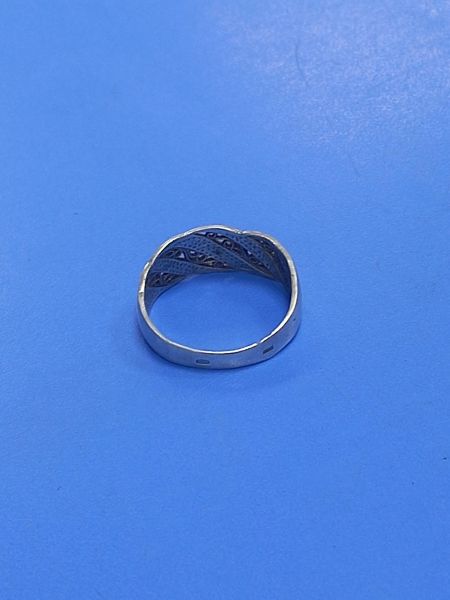 серебряное кольцо Кольцо серебро 925 3,23g, вес изделия 3.23g, размер 18 в Иркутск