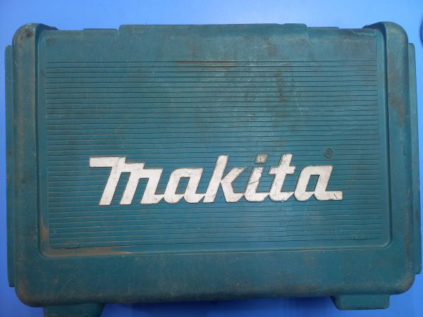 шуруповёрт аккумуляторный Makita 6281D с СЗУ в Чита