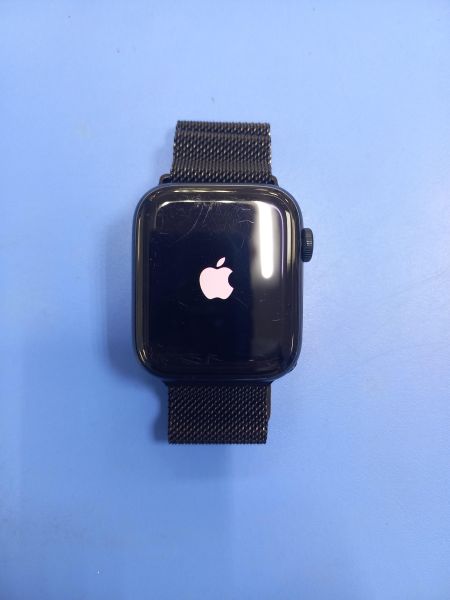 умные часы и браслеты Apple Watch SE 2 44mm (A2723) с СЗУ в Чита