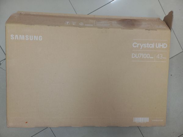 телевизор Samsung UE43DU7100U в Чита