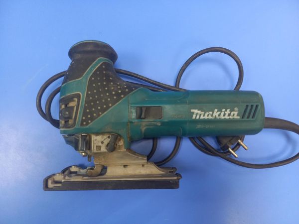 электролобзик Makita 4351FCT в Чита