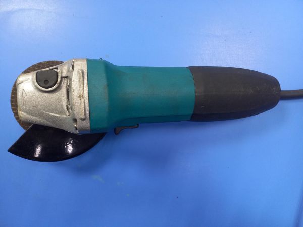 шлифмашина угловая сетевая Реплика Makita MT-5030 в Чита
