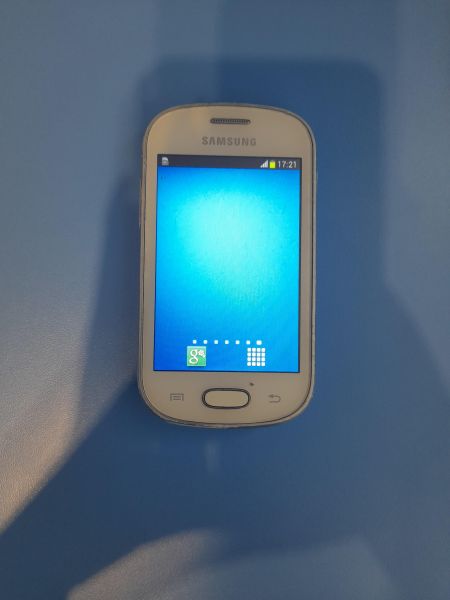 Купить Samsung Galaxy Fame Lite (S6790) в Чита за 399 руб.