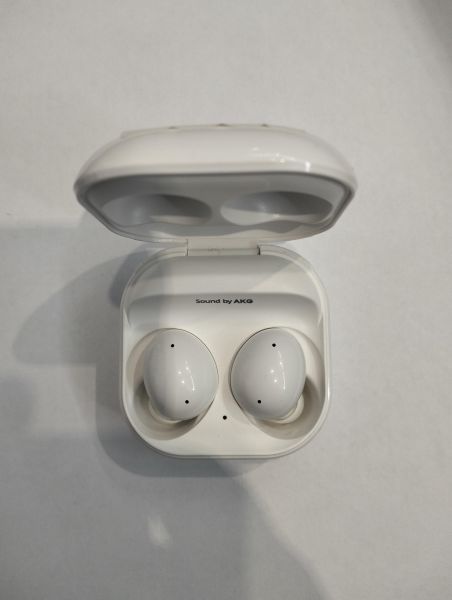 Купить Samsung Galaxy Buds 2 (SM-R177/N) в Екатеринбург за 2899 руб.