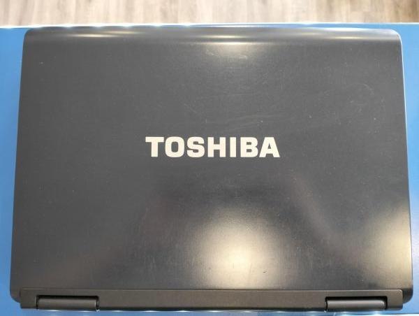 Купить Toshiba Satellite L40-13G (HDD 40 GB) в Екатеринбург за 2149 руб.