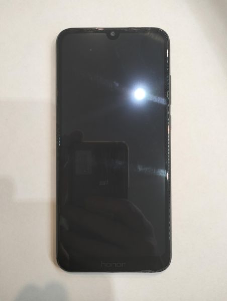 Купить Huawei Y6 2019 (MRD-LX1F) Duos в Екатеринбург за 3299 руб.