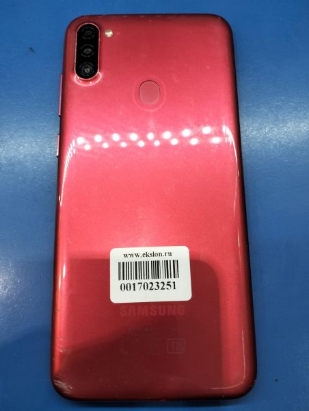 Купить Samsung Galaxy A11 2/32GB (A115F) Duos в Екатеринбург за 3899 руб.