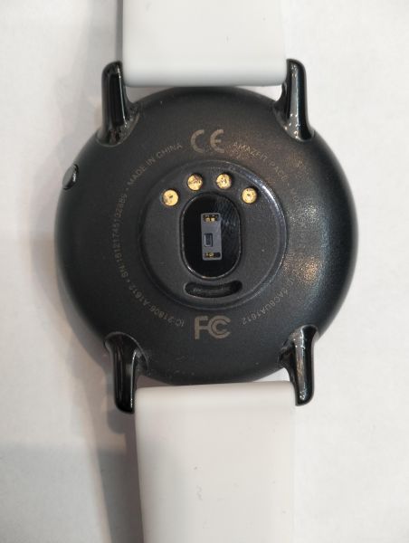 Купить Amazfit Pace (A1612) с СЗУ в Екатеринбург за 1700 руб.