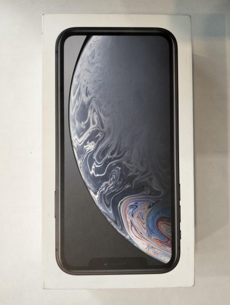 Купить Apple iPhone XR 64GB в Екатеринбург за 7900 руб.