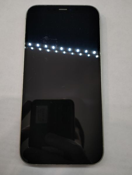 Купить Apple iPhone 12 128GB в Екатеринбург за 20550 руб.