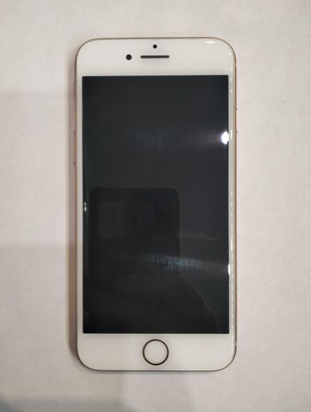 Купить Apple iPhone 8 64GB в Екатеринбург за 6400 руб.