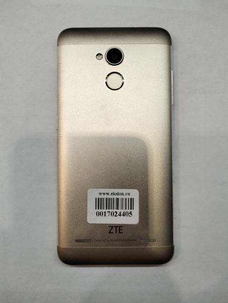 Купить ZTE Blade V7 Lite (V0720) Duos в Екатеринбург за 1550 руб.
