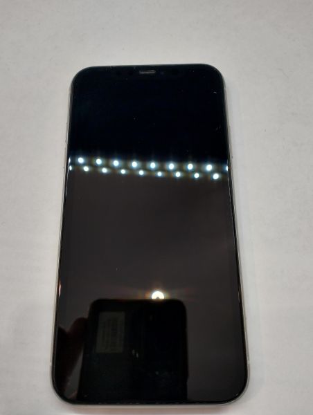 Купить Apple iPhone 11 64GB в Иркутск за 13900 руб.