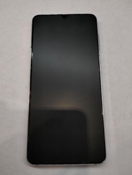 Купить Samsung Galaxy S21 5G 8/128GB (G991B) Duos в Екатеринбург за 17650 руб.