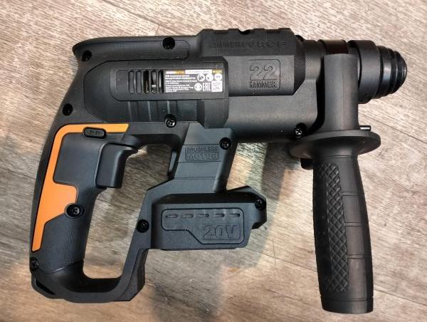 Купить Worx WX381.1 с СЗУ в Екатеринбург за 6800 руб.
