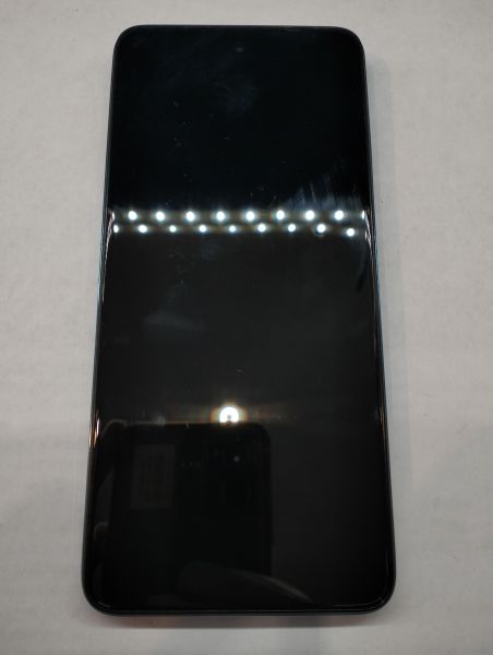 Купить TECNO Spark 20 8/256GB (KJ5n) Duos в Екатеринбург за 5400 руб.