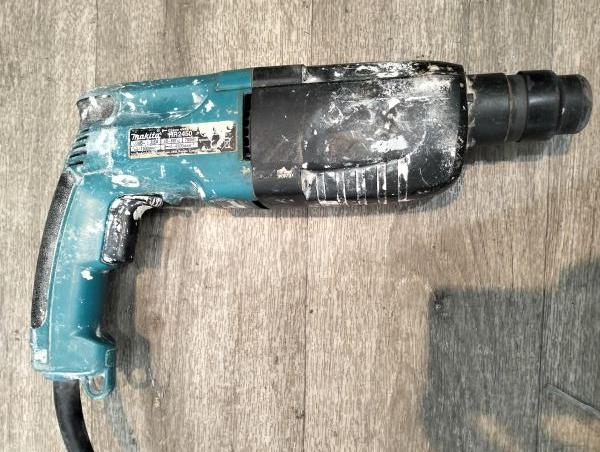 Купить Makita HR2450 в Екатеринбург за 1950 руб.